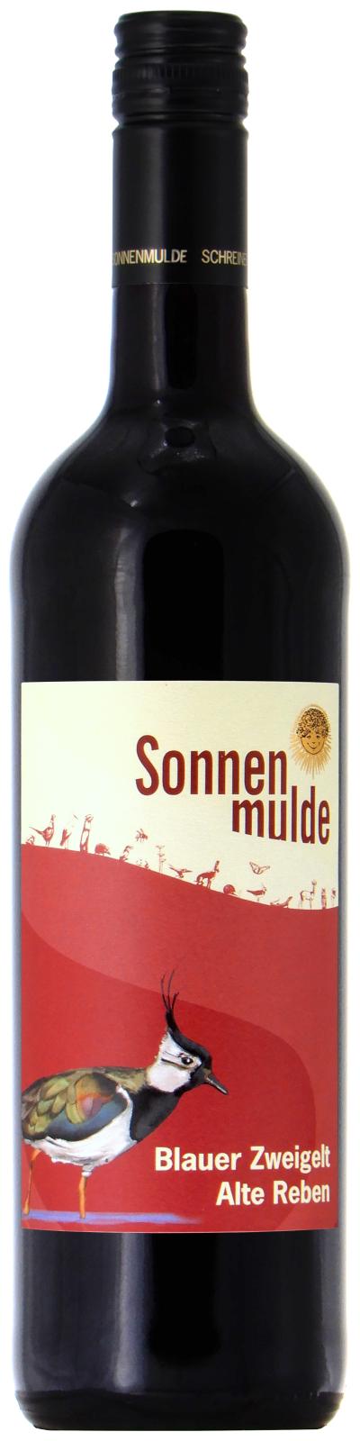 A bottle of Blauer Zweigelt Alte Reben