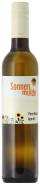 Eine Flasche Pinot Blanc Aperitif